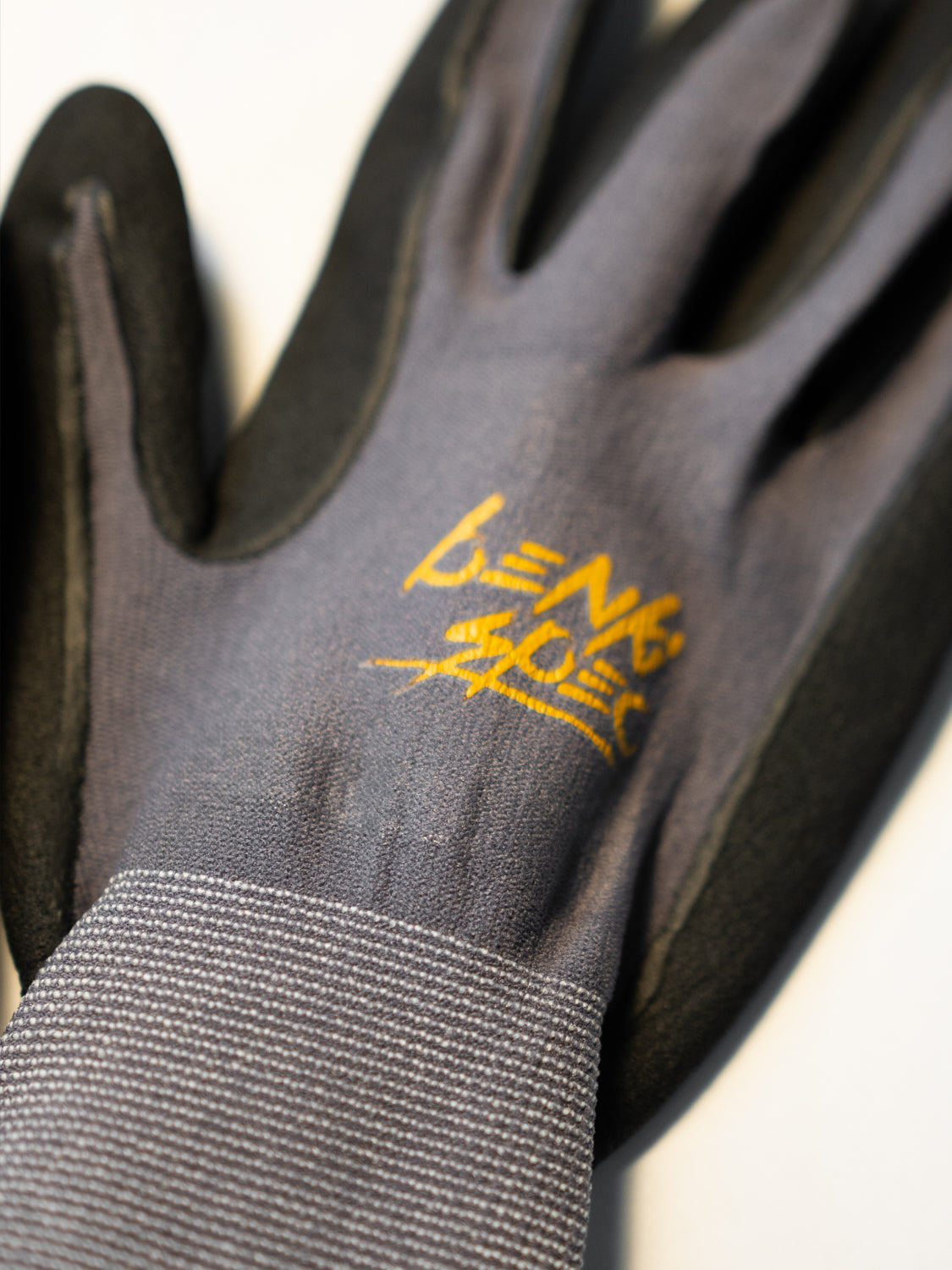 Benki Meknik Gloves