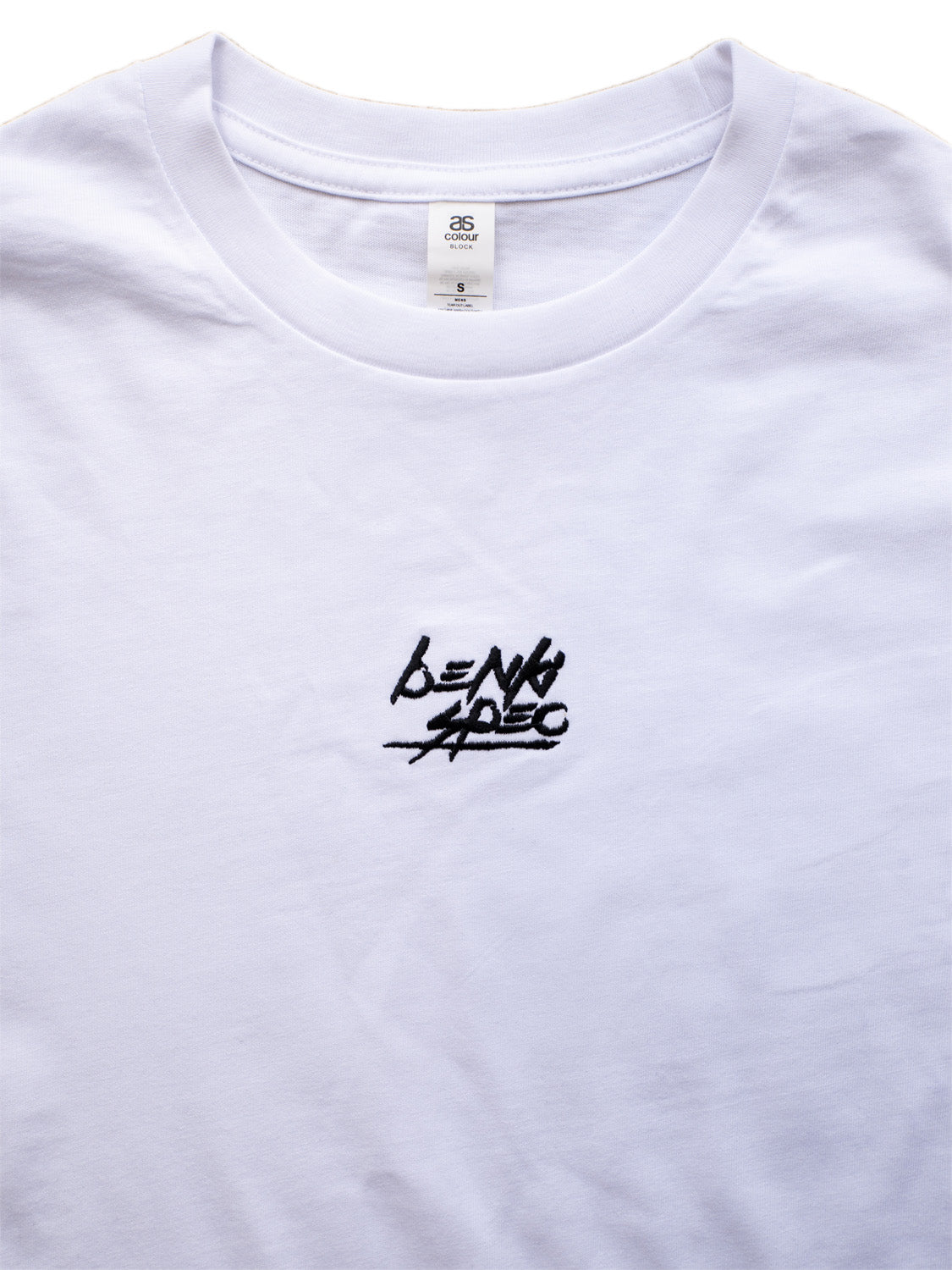 BENKI EMBROIDERED WHITE TEE